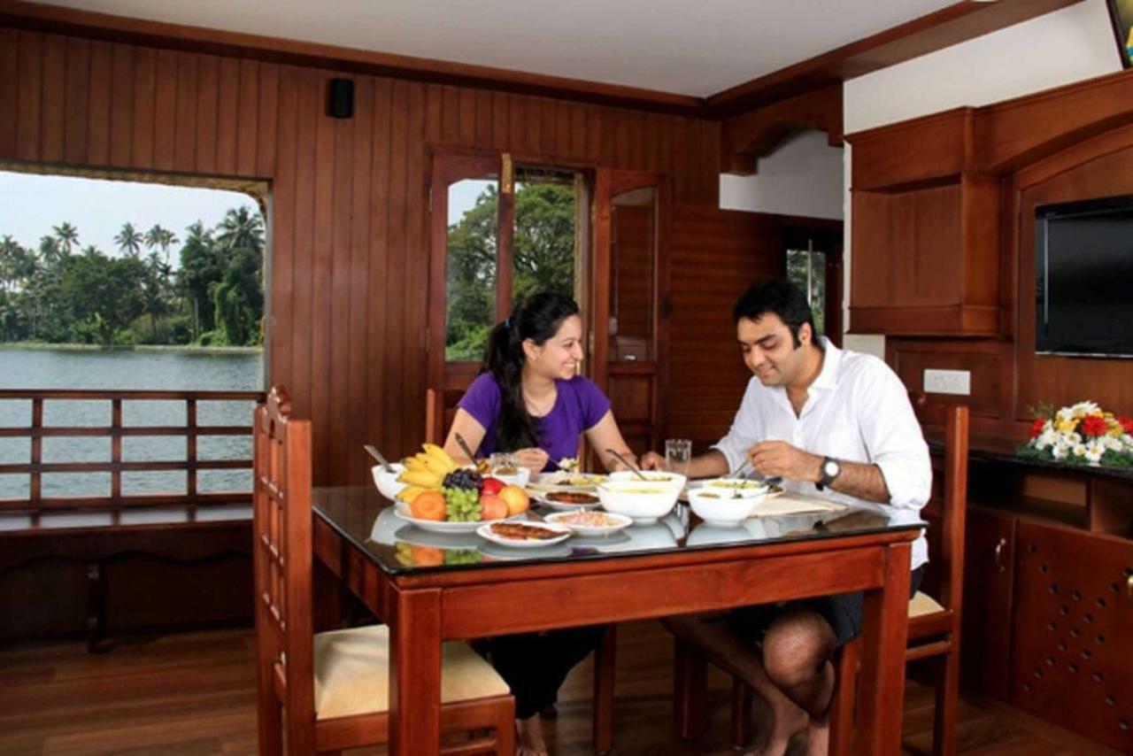 Hotel Cosy Premium Houseboats Alappuzha Zewnętrze zdjęcie
