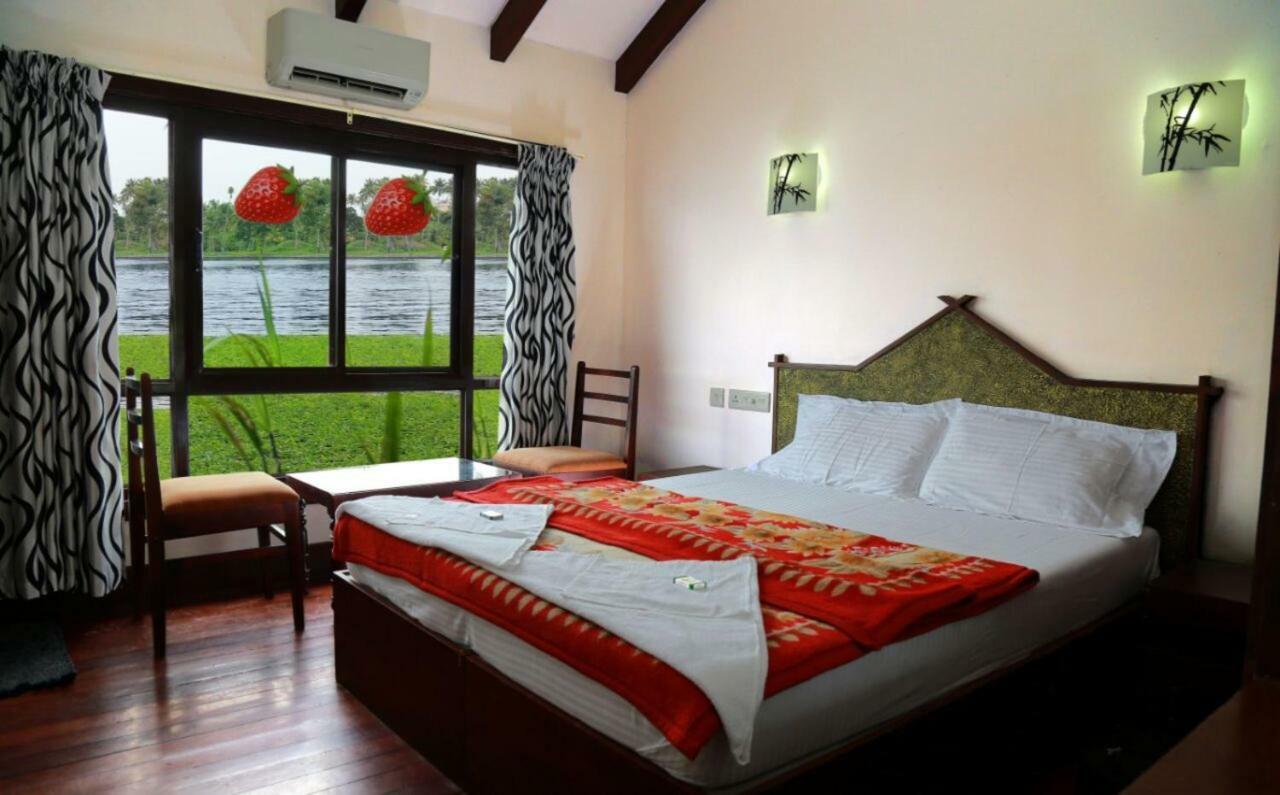 Hotel Cosy Premium Houseboats Alappuzha Zewnętrze zdjęcie